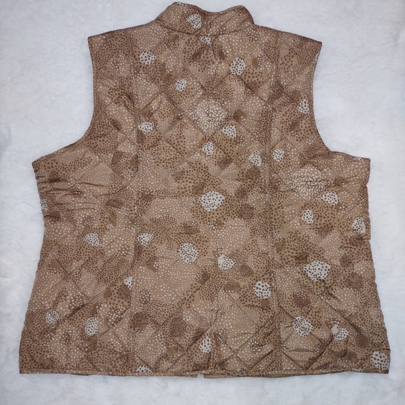 Gloria Vanderbilt Vest - Picture 7 of 16
